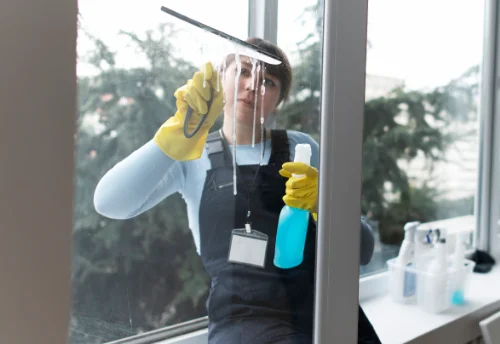 Nettoyage de vitres intérieures et extérieures à Blond